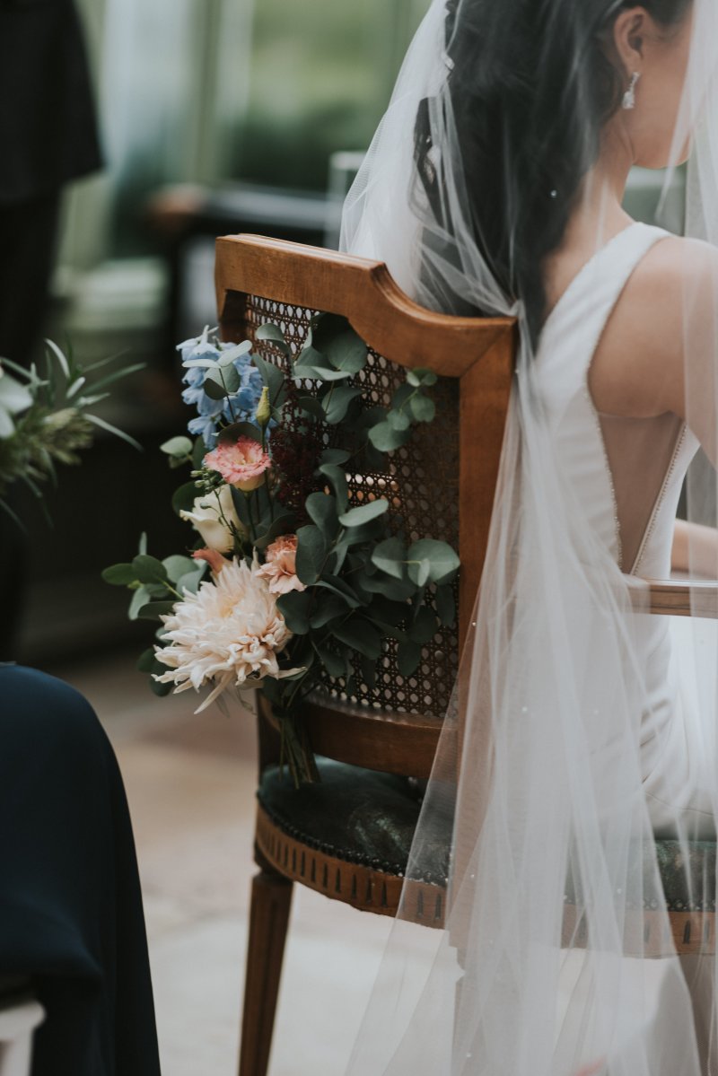 Floral chair back