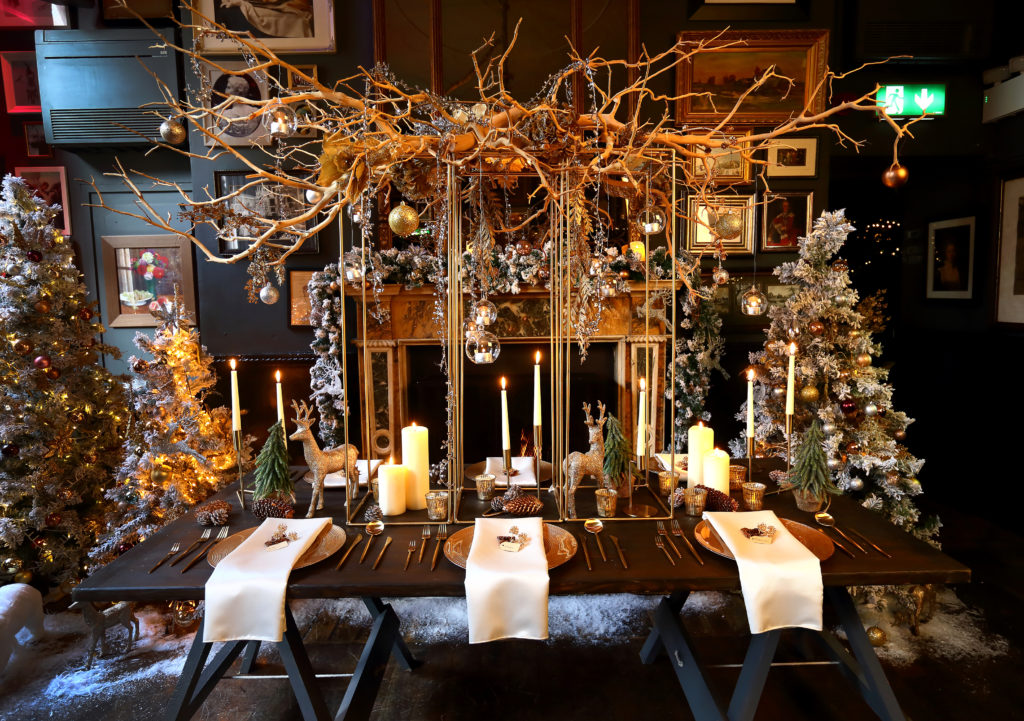 Create the perfect Christmas table! - Frog Prince